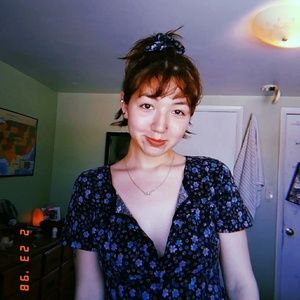 Meet your Posher, Carla